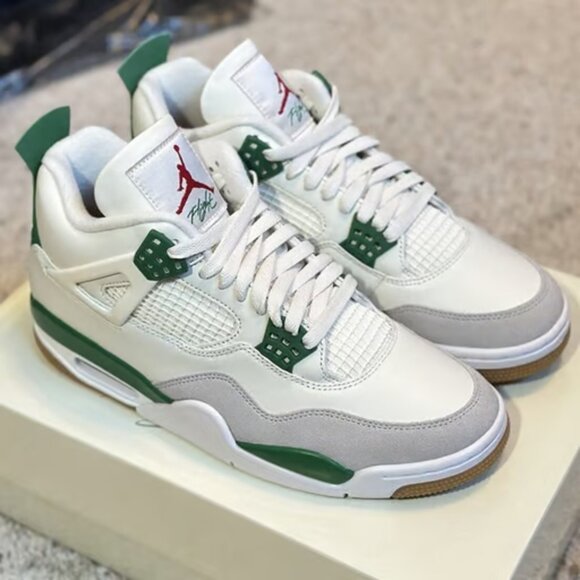 Jordan Men's White and Green Sneakers - Picture 1 of 11